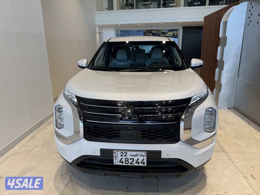 Mitsubishi outlander1