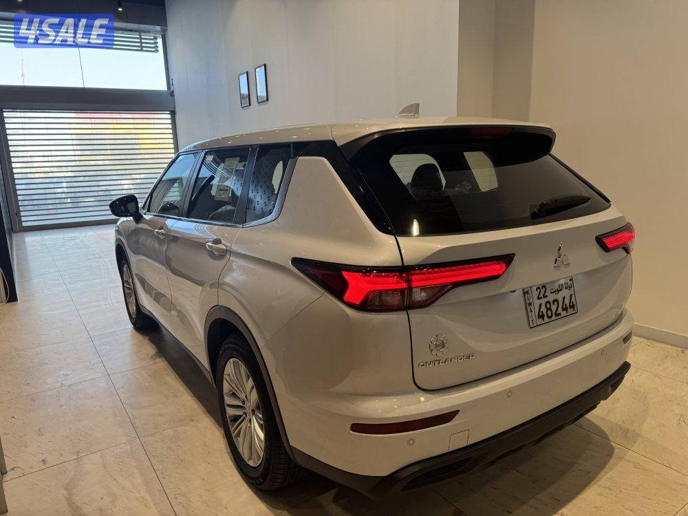 Mitsubishi outlander3