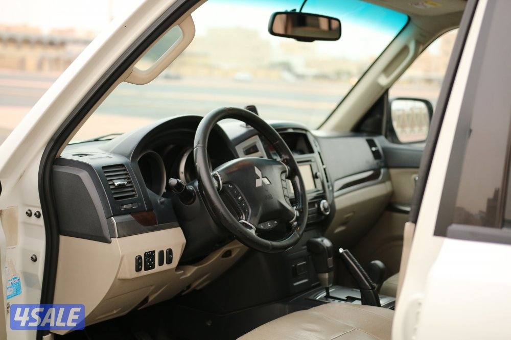 للبيع باجيرو كامل المواصفات صبغ وكاله ماكينه الكبيره4