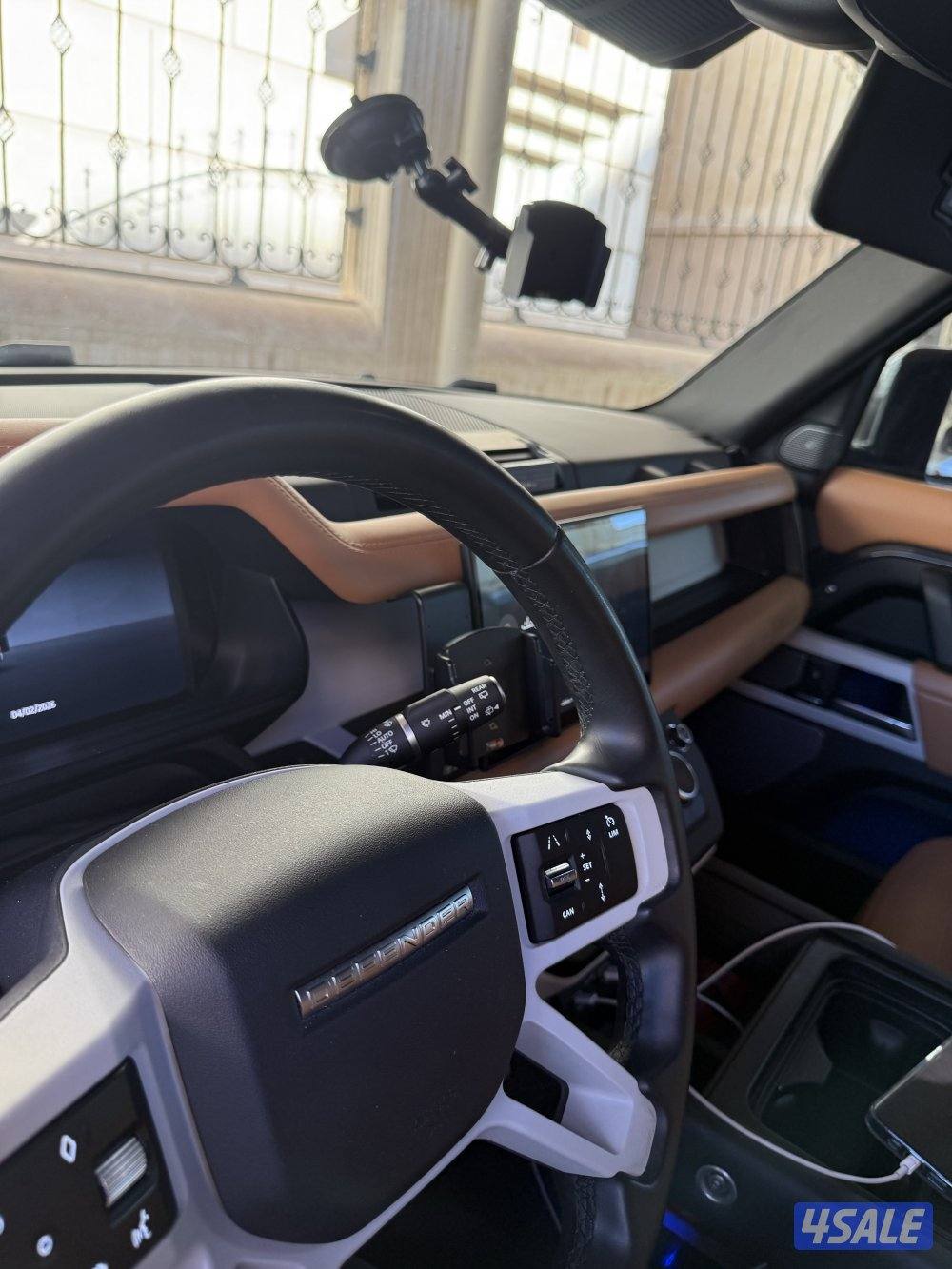 ديفندر مديل ٢٠٢٤ ماشي ١٠٢ سيرفس منتظم وكالة3