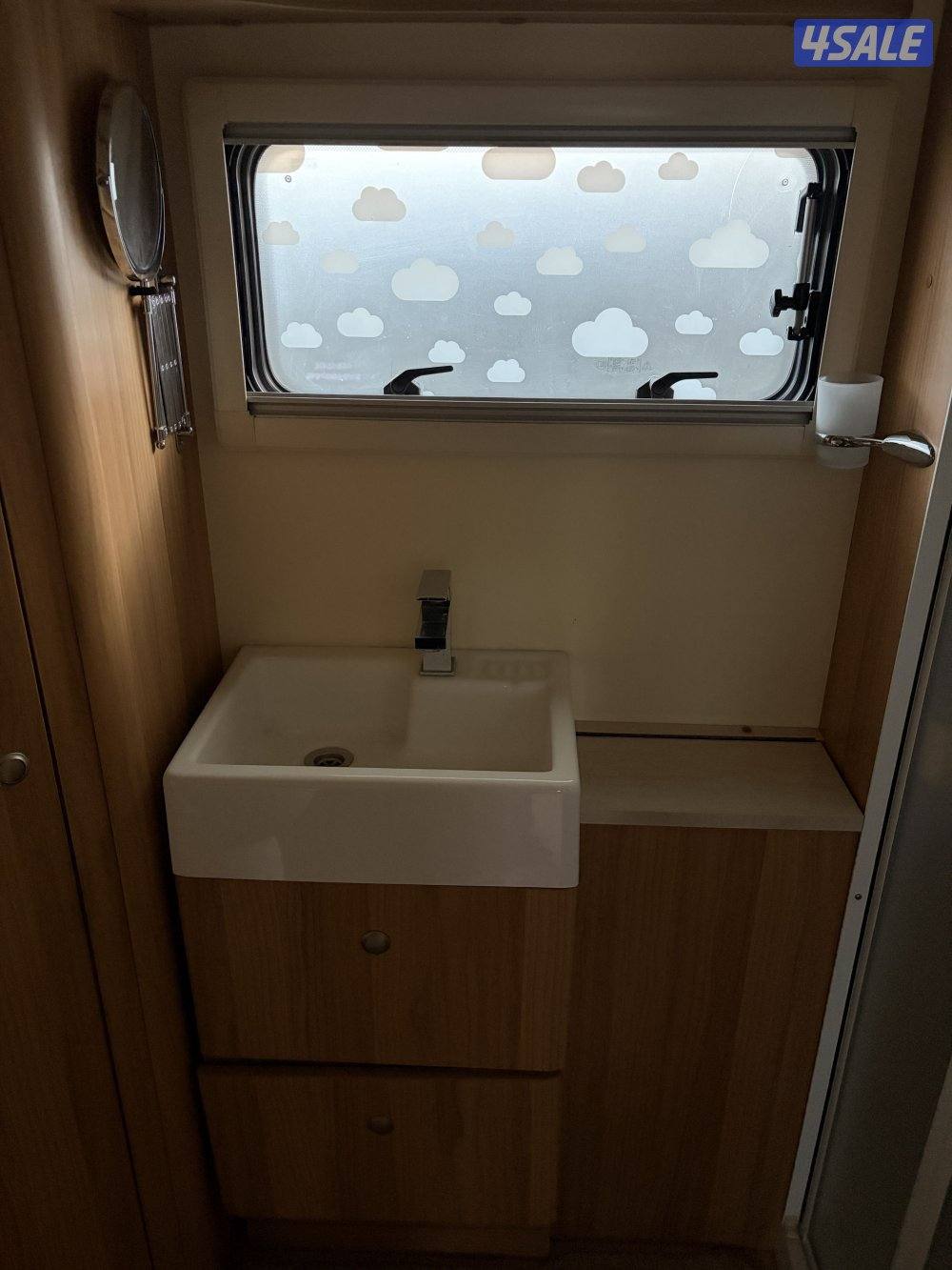 للبيع كرفان اوروبي بيلي موديل 2011 جاهز7