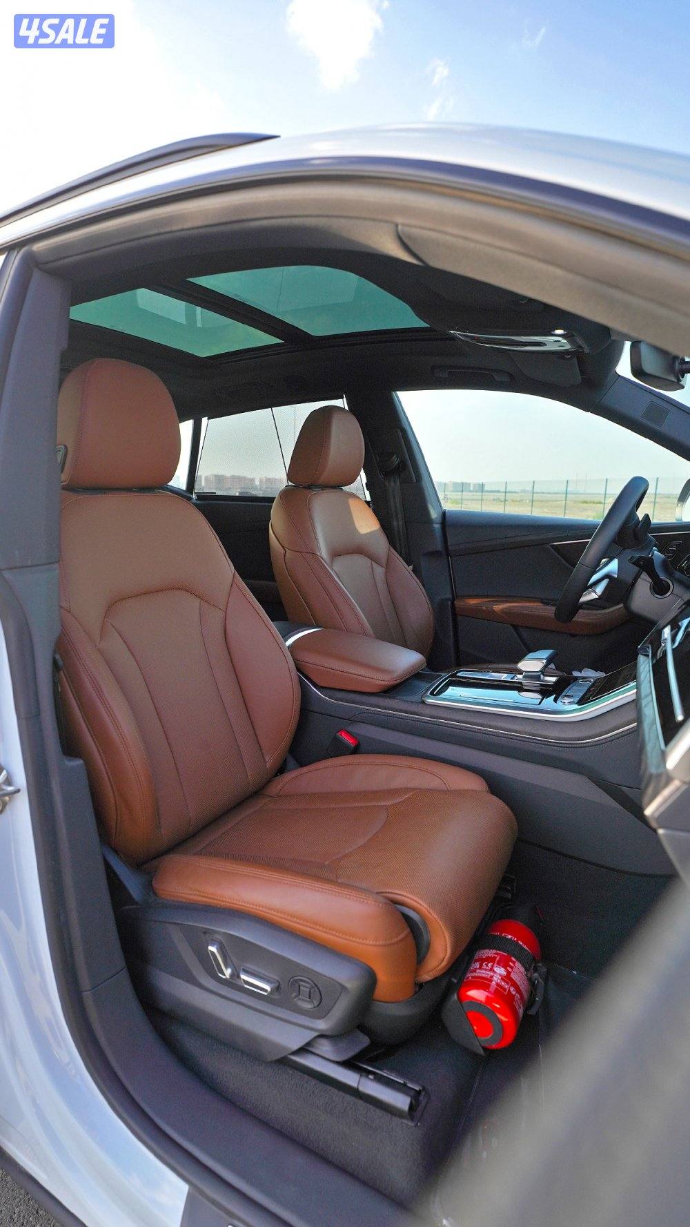 جيب اودي كيو٨ اس لاين موديل ٢٠٢٣ عداد ٢٤ الف الغانم تحت الكفالة7