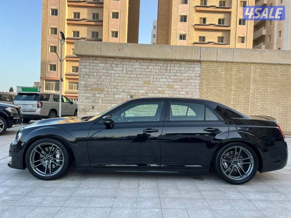 كرايزلر 2013/SRT8 ماشي 140 الف بحالة الوكاله كامل المواصفات شرط الفحص3