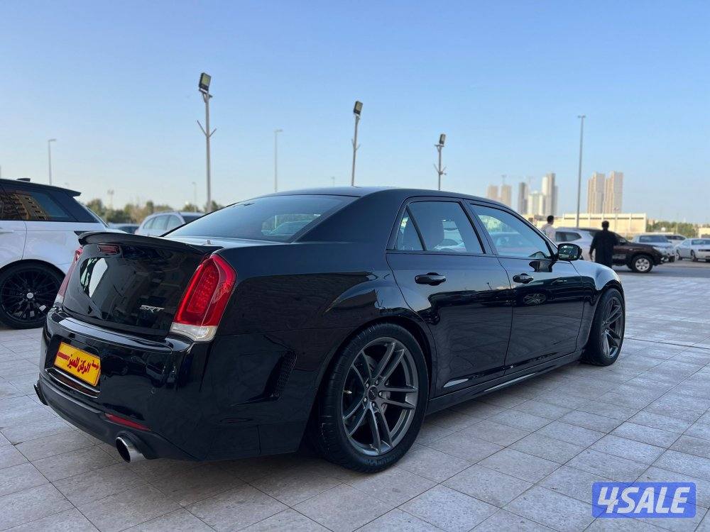 كرايزلر 2013/SRT8 ماشي 140 الف بحالة الوكاله كامل المواصفات شرط الفحص5
