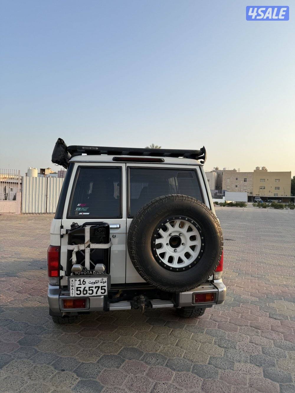 للبيع تيوتا نص مجهز كامل4