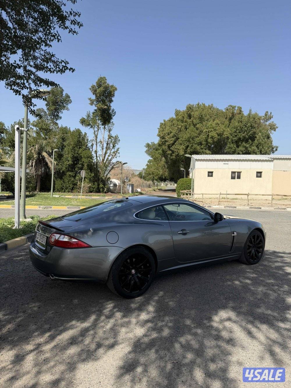 سلام عليكم للبيع جاكور بحاله ممتازه مرفق مع الفحص چير مكينه شاصي2