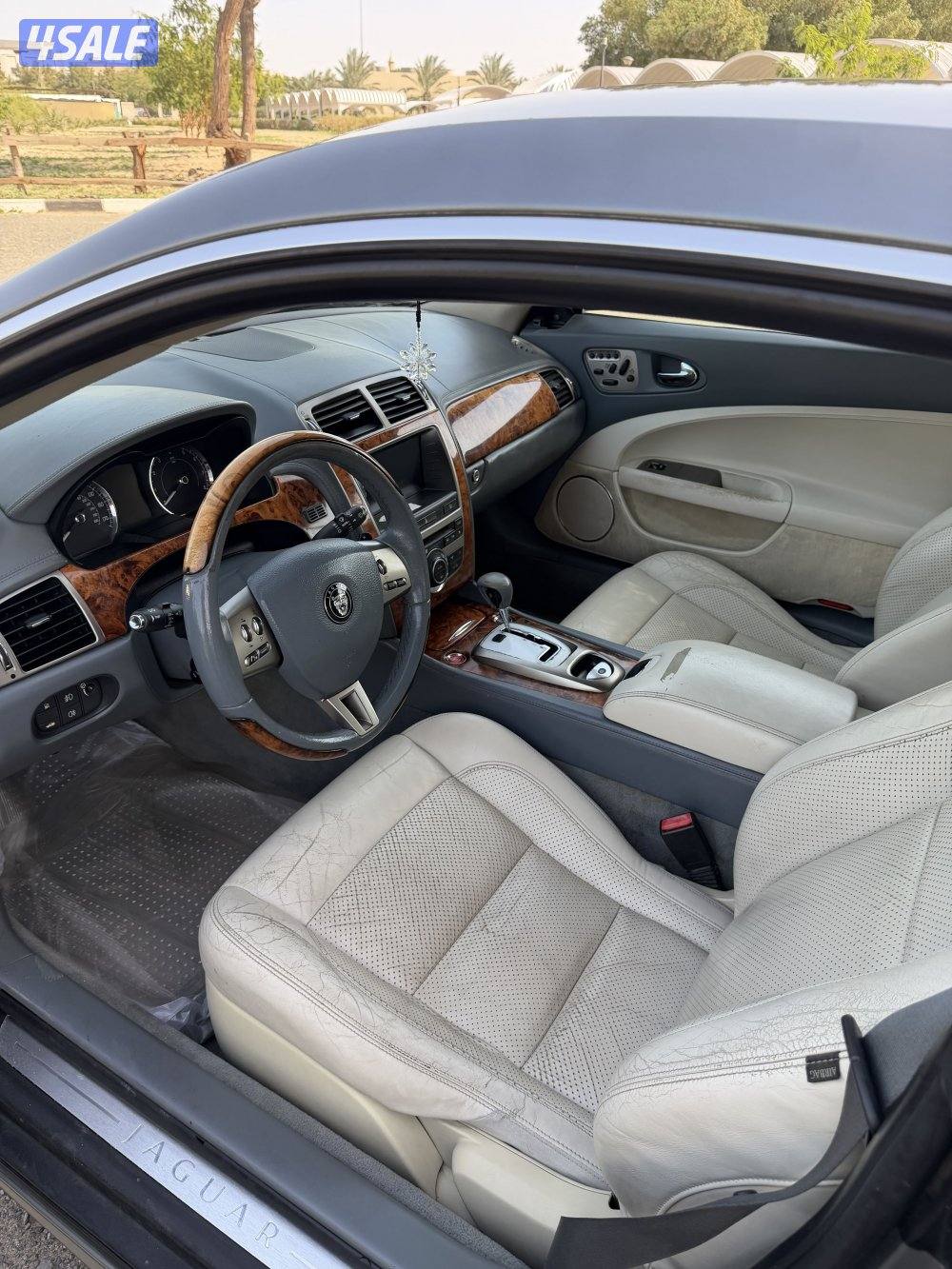 سلام عليكم للبيع جاكور بحاله ممتازه مرفق مع الفحص چير مكينه شاصي6