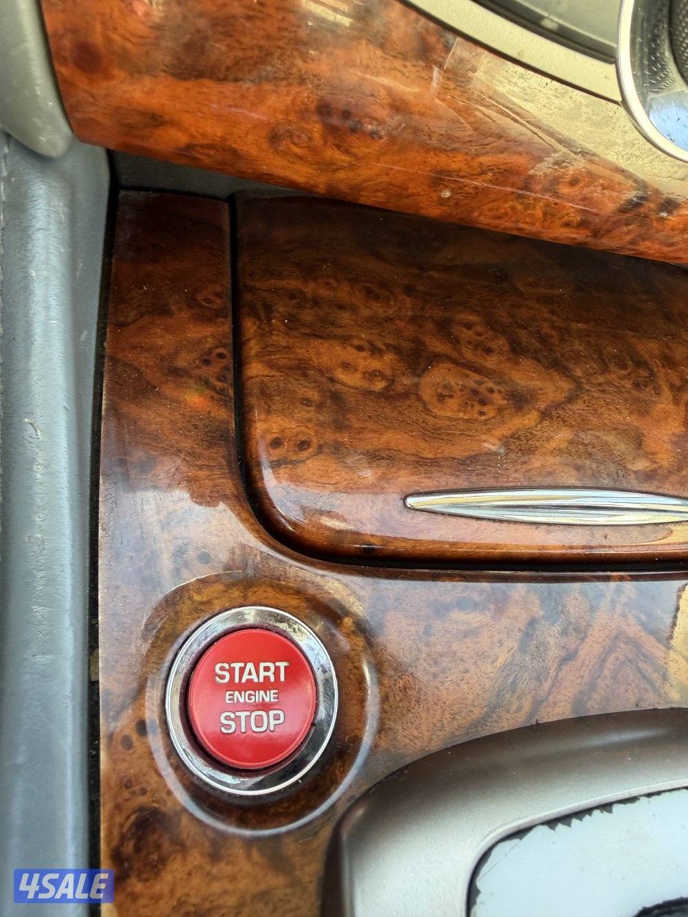 سلام عليكم للبيع جاكور بحاله ممتازه مرفق مع الفحص چير مكينه شاصي10