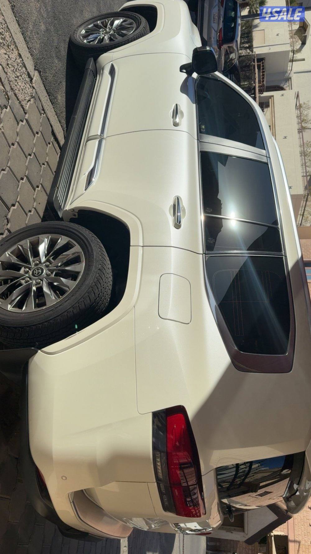 لاند كروزر vx 2023 بدون تيربو6