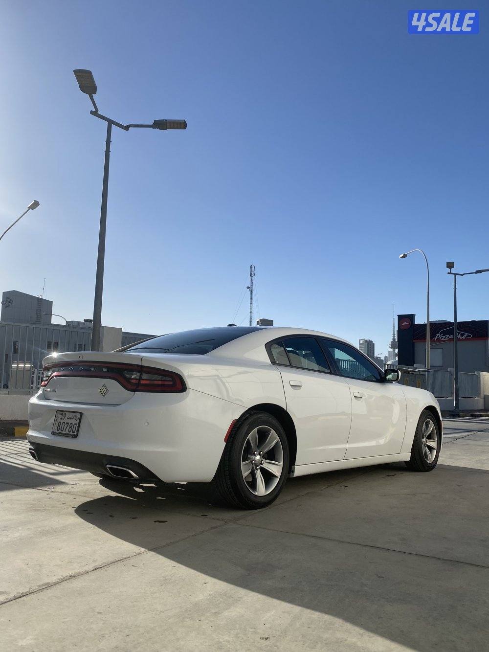 للبيع تشارجر ٢٠٢١2