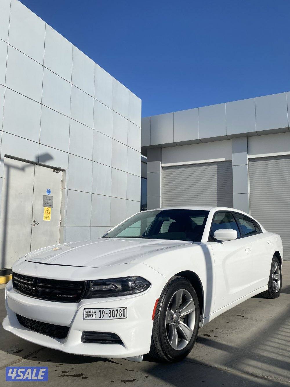 للبيع تشارجر ٢٠٢١5