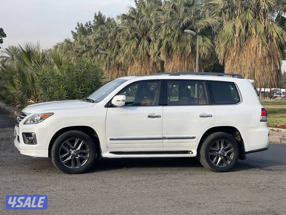 لكزس موديل 20142