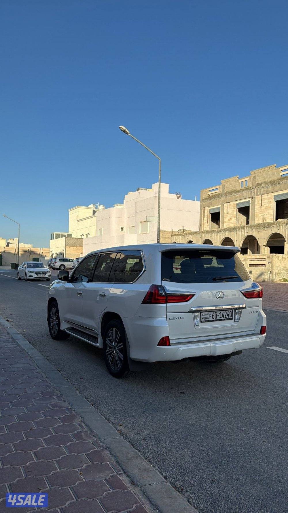 للبيع جيب لكزس٥٧٠ LX3