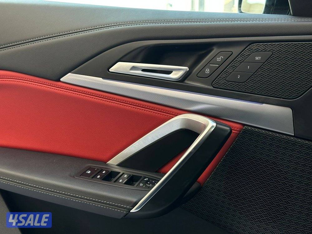 بي ام دبليوX1 موديل2023 عداد9الاف وارد الغانم تحت الكفاله+الصيانه11