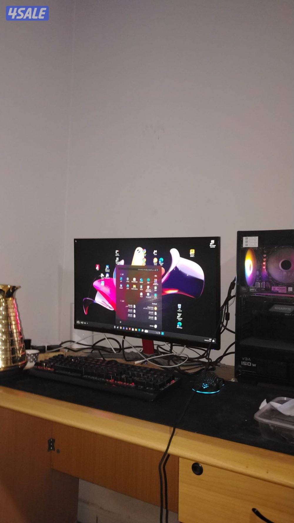 البيع بي سي كامل مع كرسي1