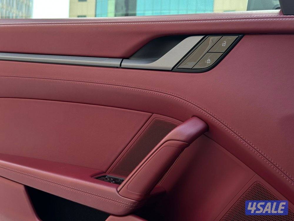 بورشه كريراTARGA 4 موديل2021 عداد46الف وارد بهبهاني سيرفس منتظم10