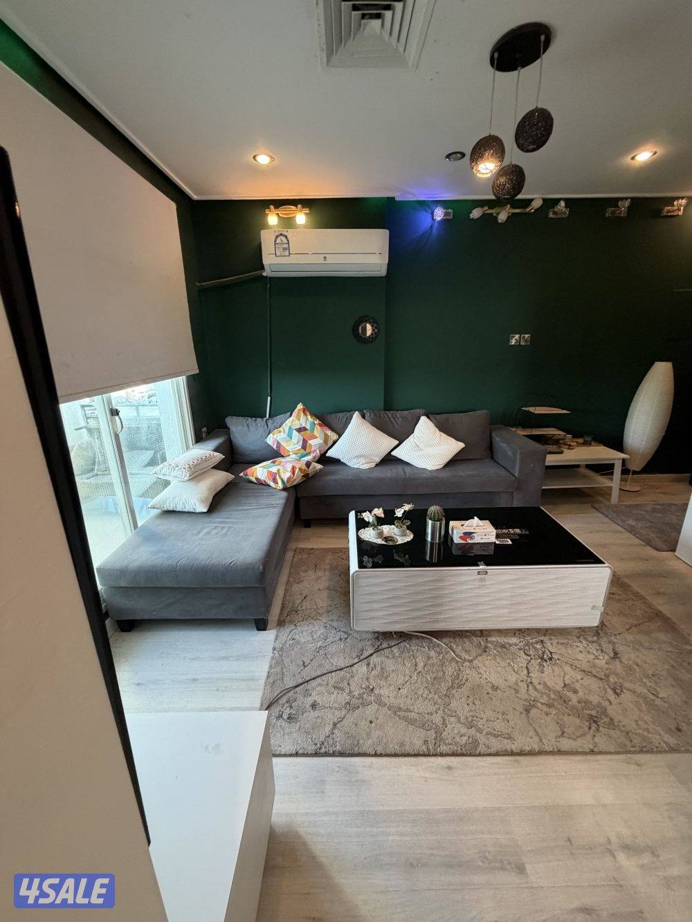 شقه الشعب البحري خلو غرفه وصاله حمام مطبخ بلكونه كبيره اطلاله بحريه0