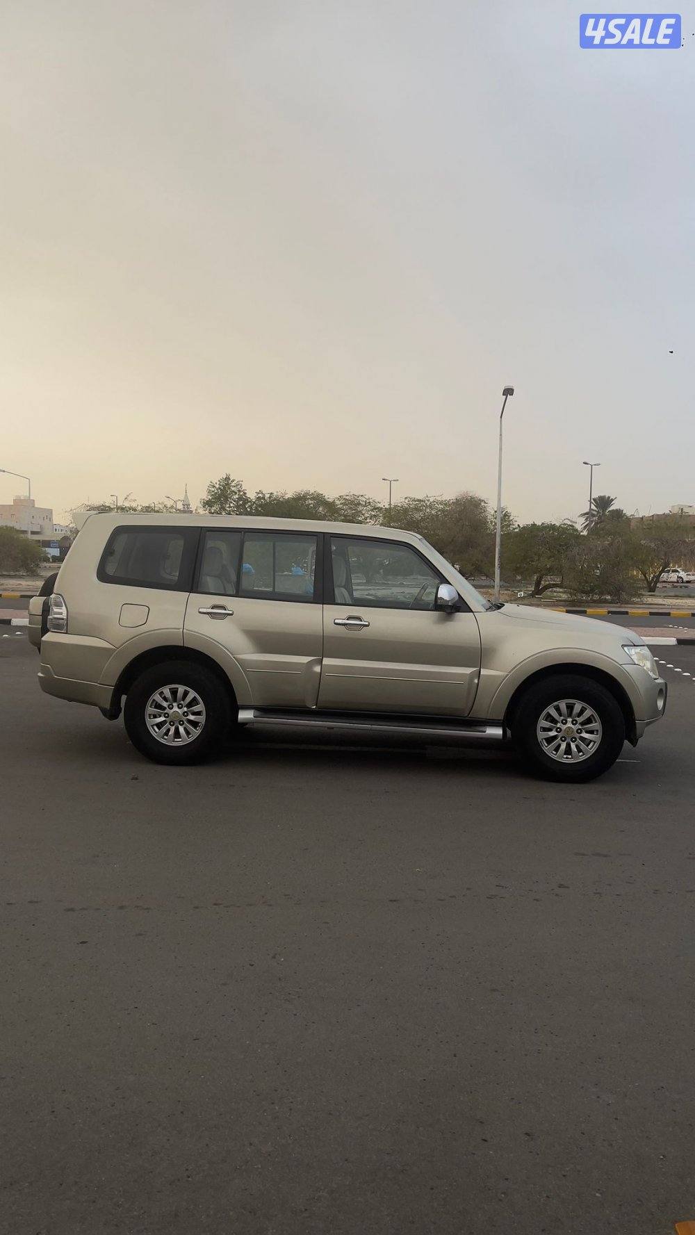 باجيرو 2011. صبغ الوكاله بالكامل  ماشي 200 شرط الفحص0