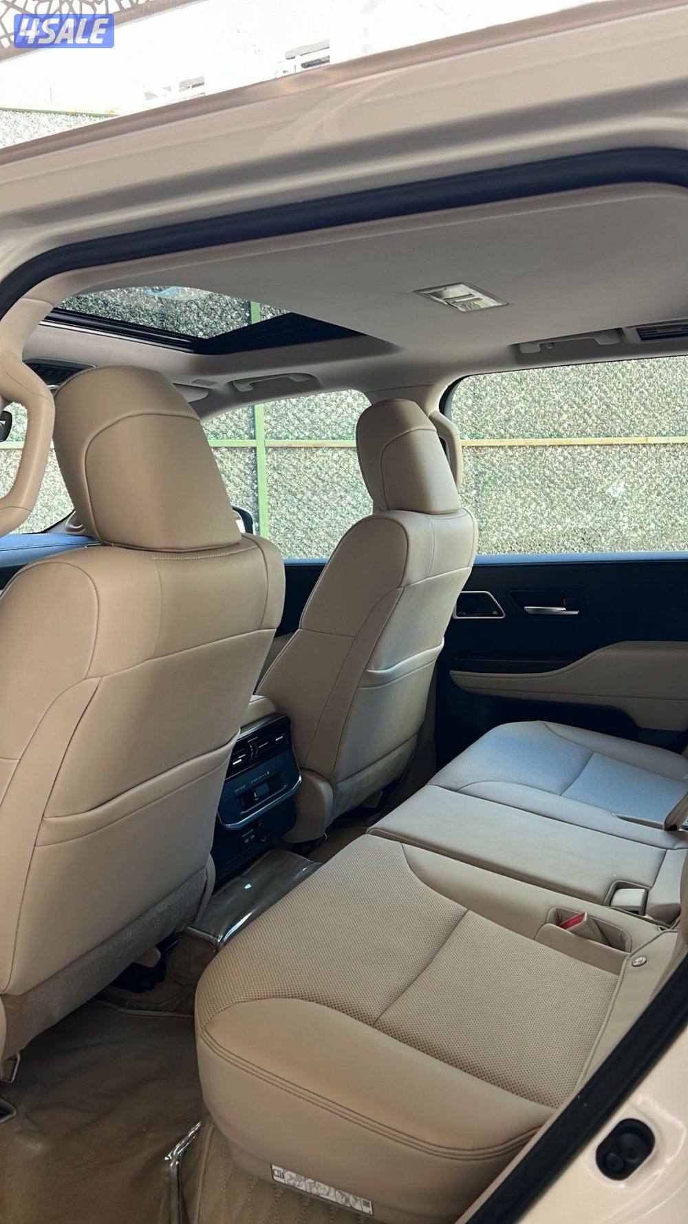 لاند كروز 2022 ايرو S تون تيربو بحاله الوكاله عداد 99 الف8