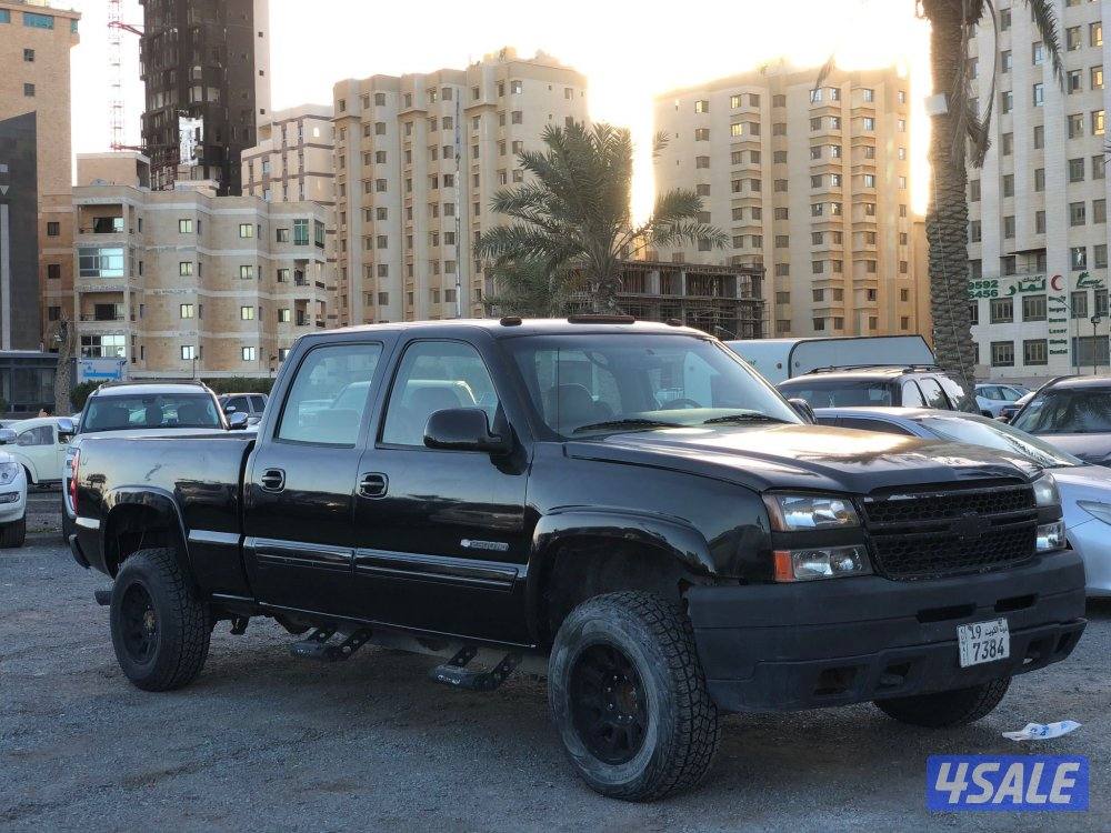 للبيع شيفروليه سلفرادو HD2500 موديل 20050