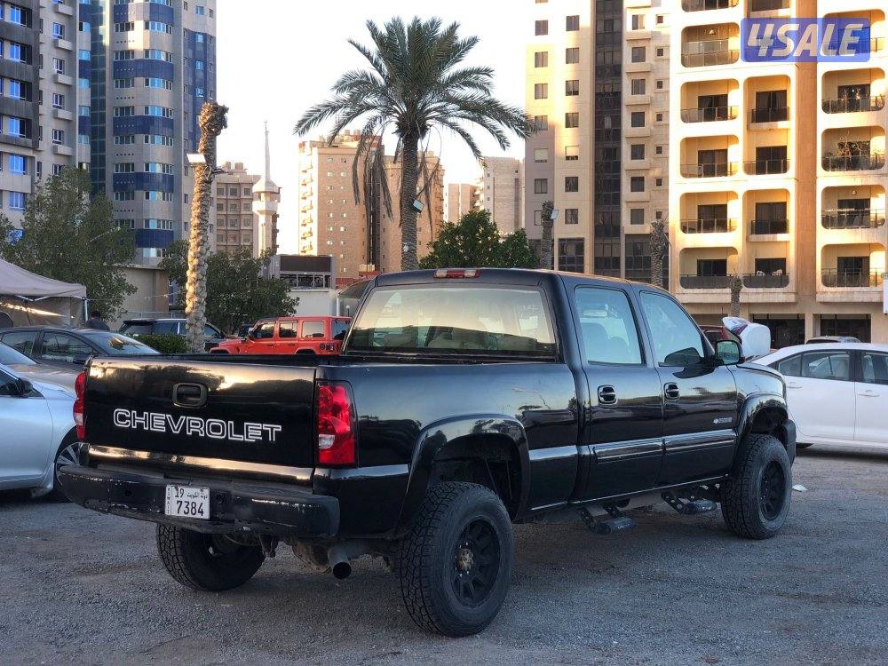 للبيع شيفروليه سلفرادو HD2500 موديل 20051