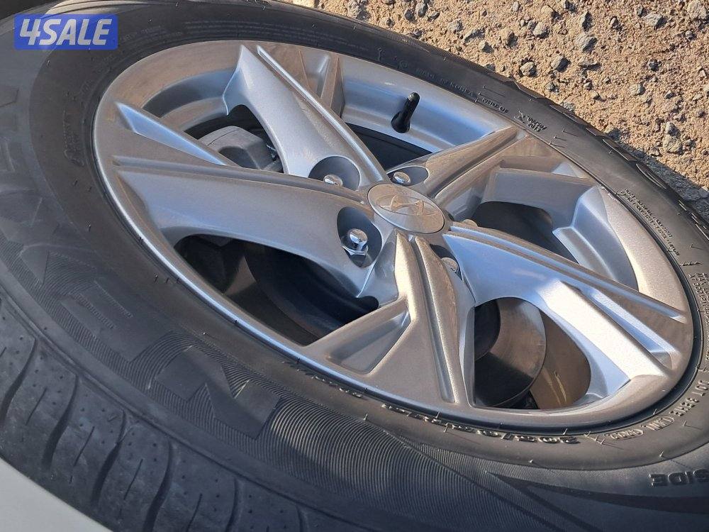 للبيع سوناتا مالك اول6