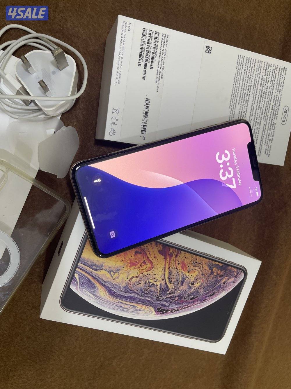 ايفون ابل اكس اس ماكس 256 قيقا بطارية 81 يركب فيه خطين غير الاكتروني م3