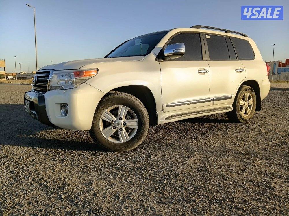 لاند كروزر GX.R V8 موديل 2014 وارد الساير ماشي ٤٩١ الف0