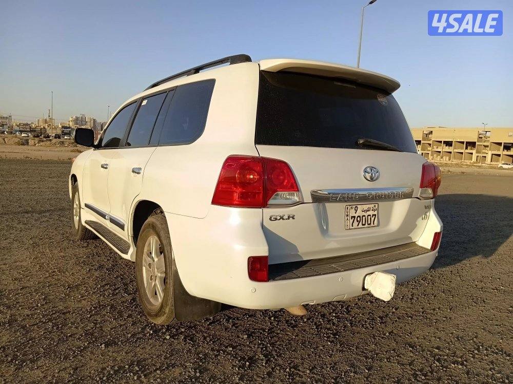 لاند كروزر GX.R V8 موديل 2014 وارد الساير ماشي ٤٩١ الف1