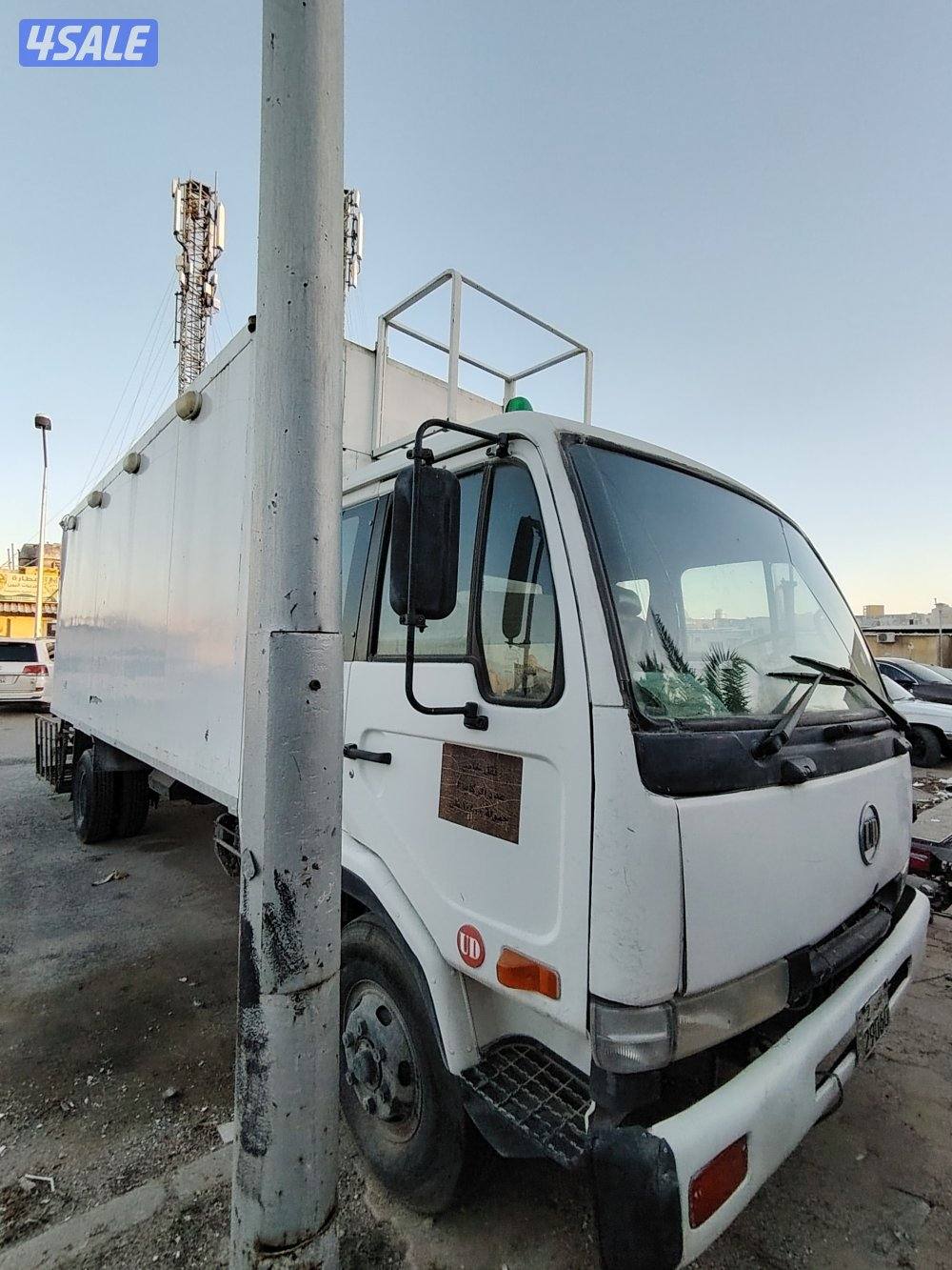 للبيع فود ترك5