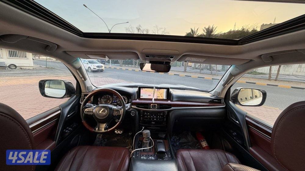 لكزس 570 موديل 18 شرط الفحص ماشي 3439