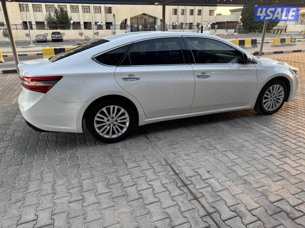 للبيع افالون شرط الفحص قير مكينه شاصي تواير جديده20132