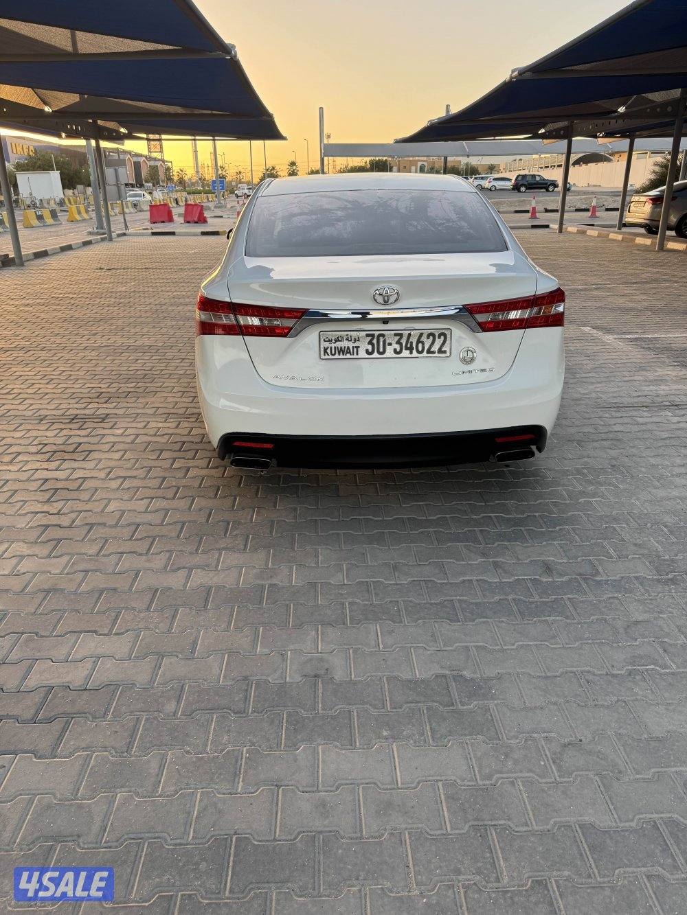 للبيع افالون شرط الفحص قير مكينه شاصي تواير جديده20137