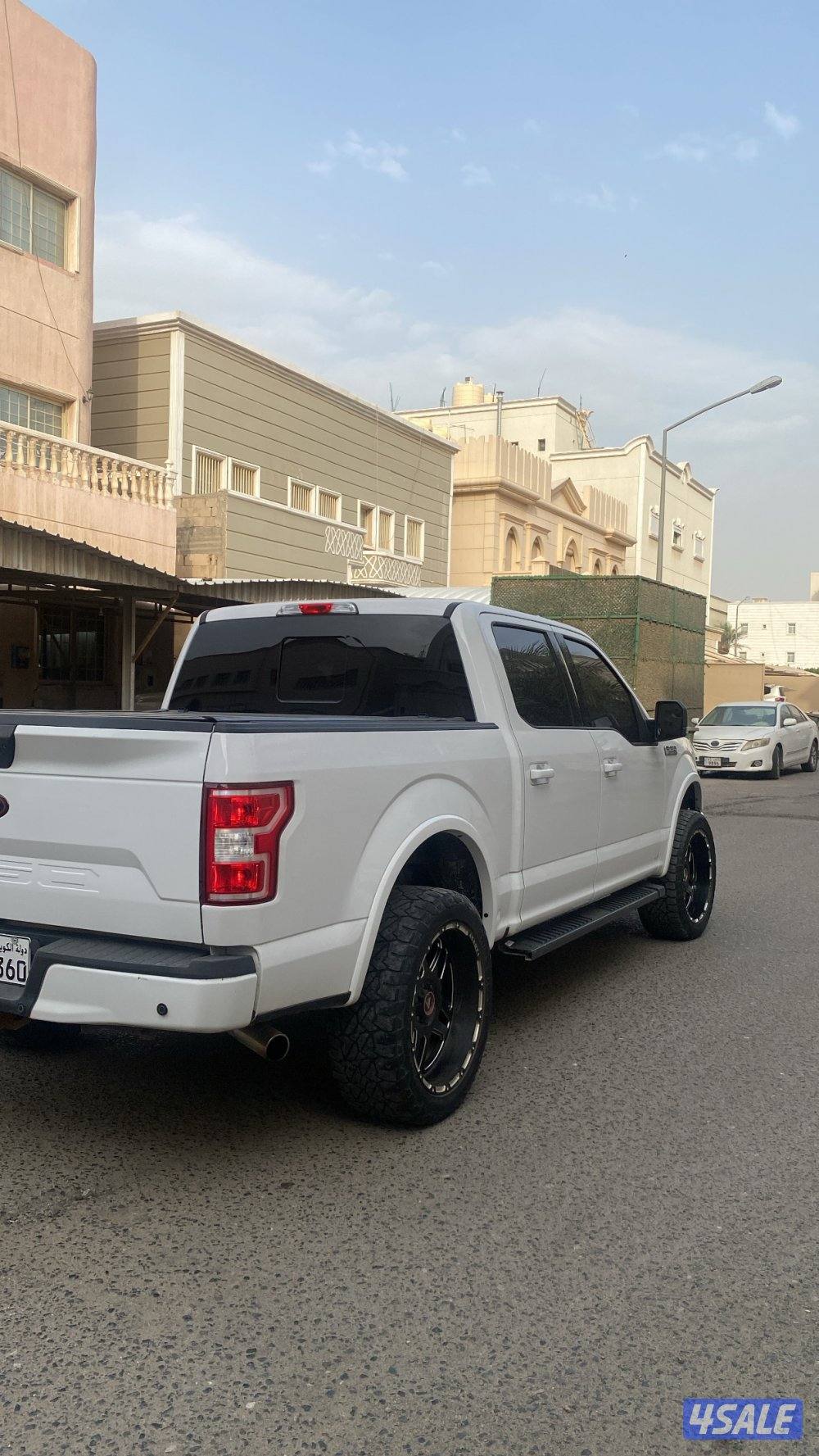 للبيع وانيت f-150موديل ٢٠١٨ شرط الفحص قير مكينه شاصي الفل كامل6