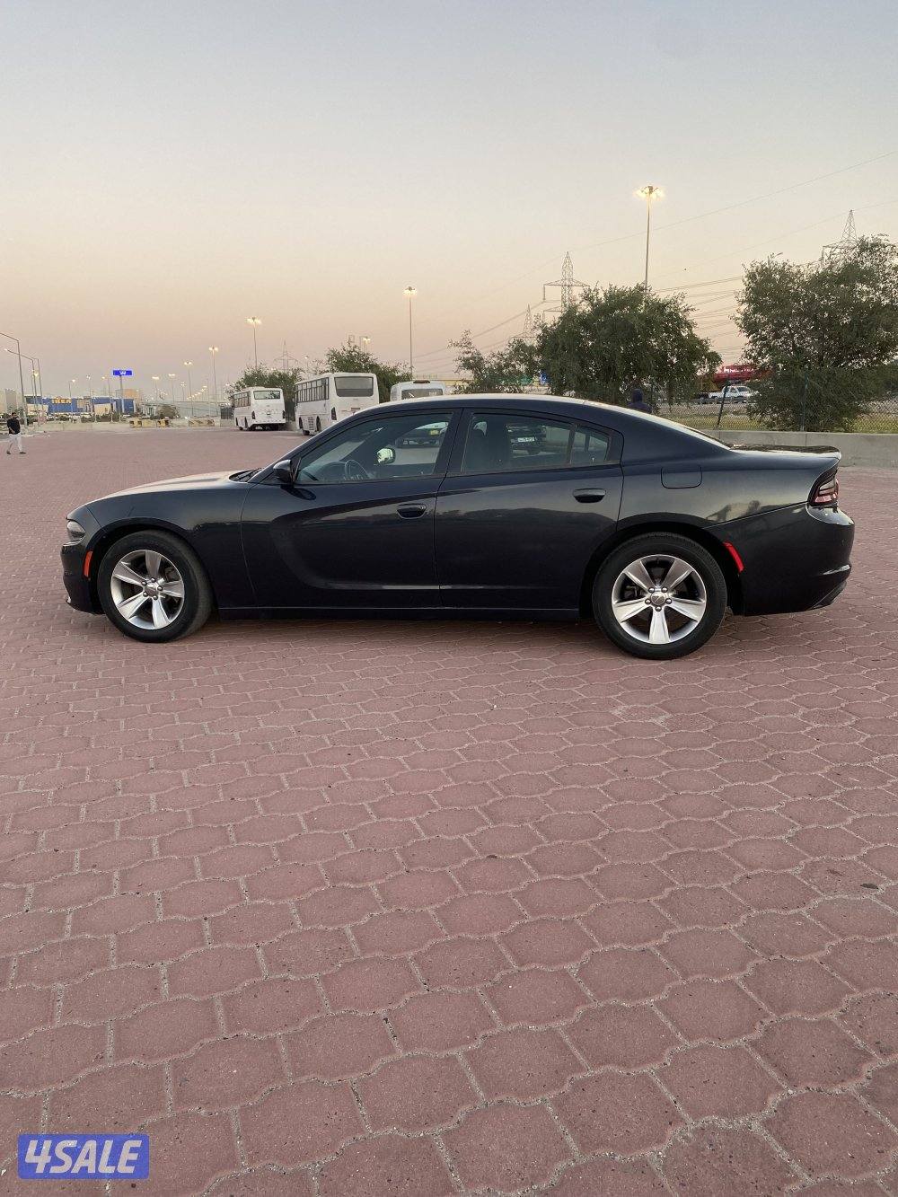 دودج تشارجر نظيف بحاله ممتازه4