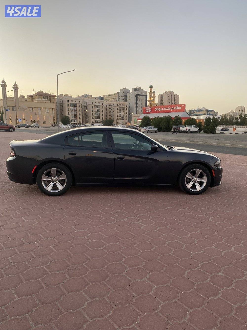 دودج تشارجر نظيف بحاله ممتازه6