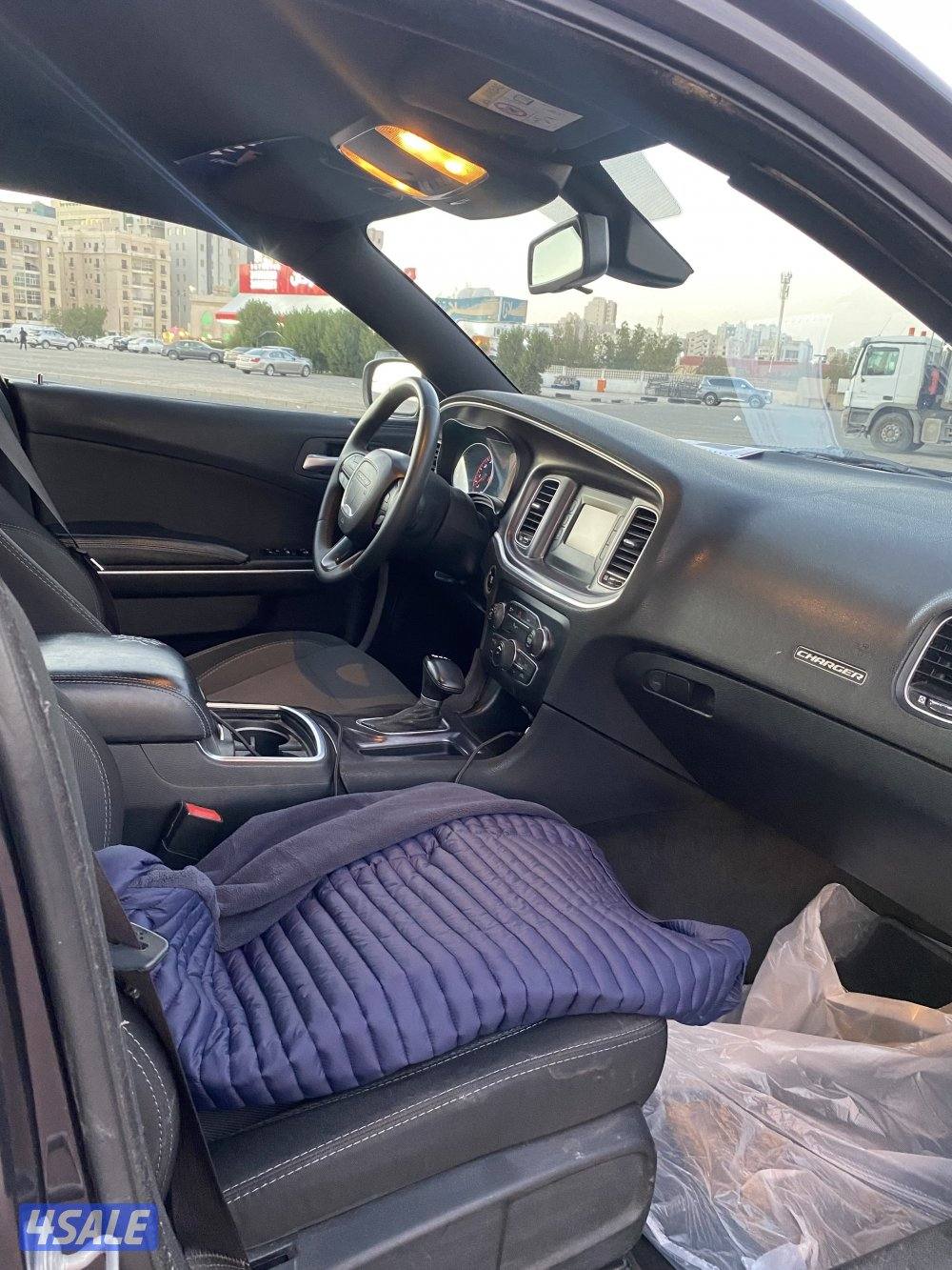 دودج تشارجر نظيف بحاله ممتازه7