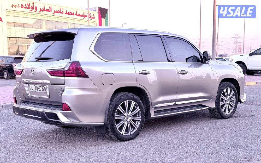 لكزس LX 570 الساير الدرجة الاولى 20174