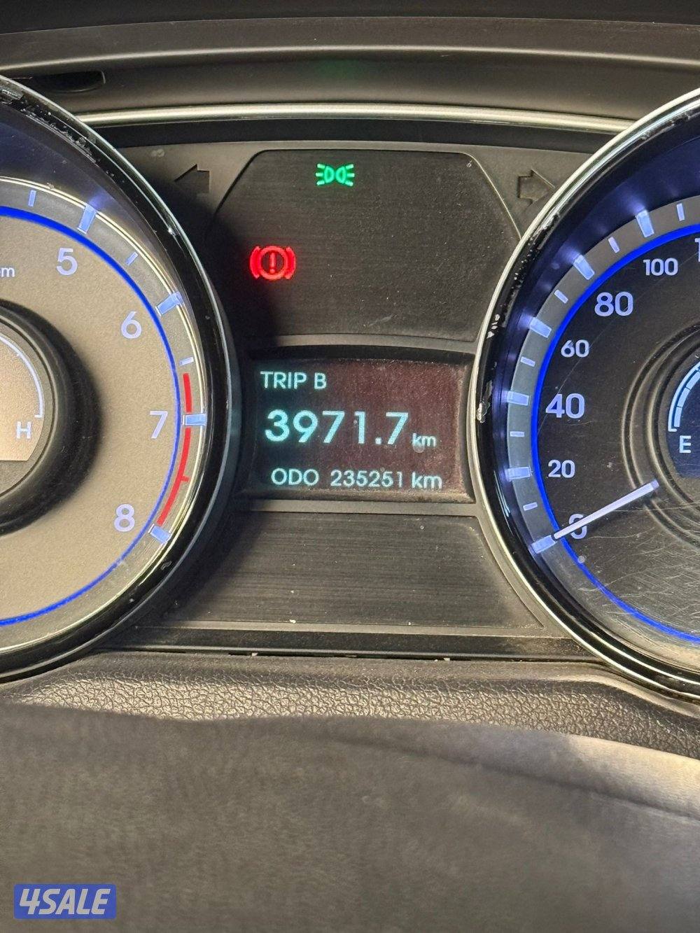 للبيع سوناتا 2014 بحاله ممتازه5