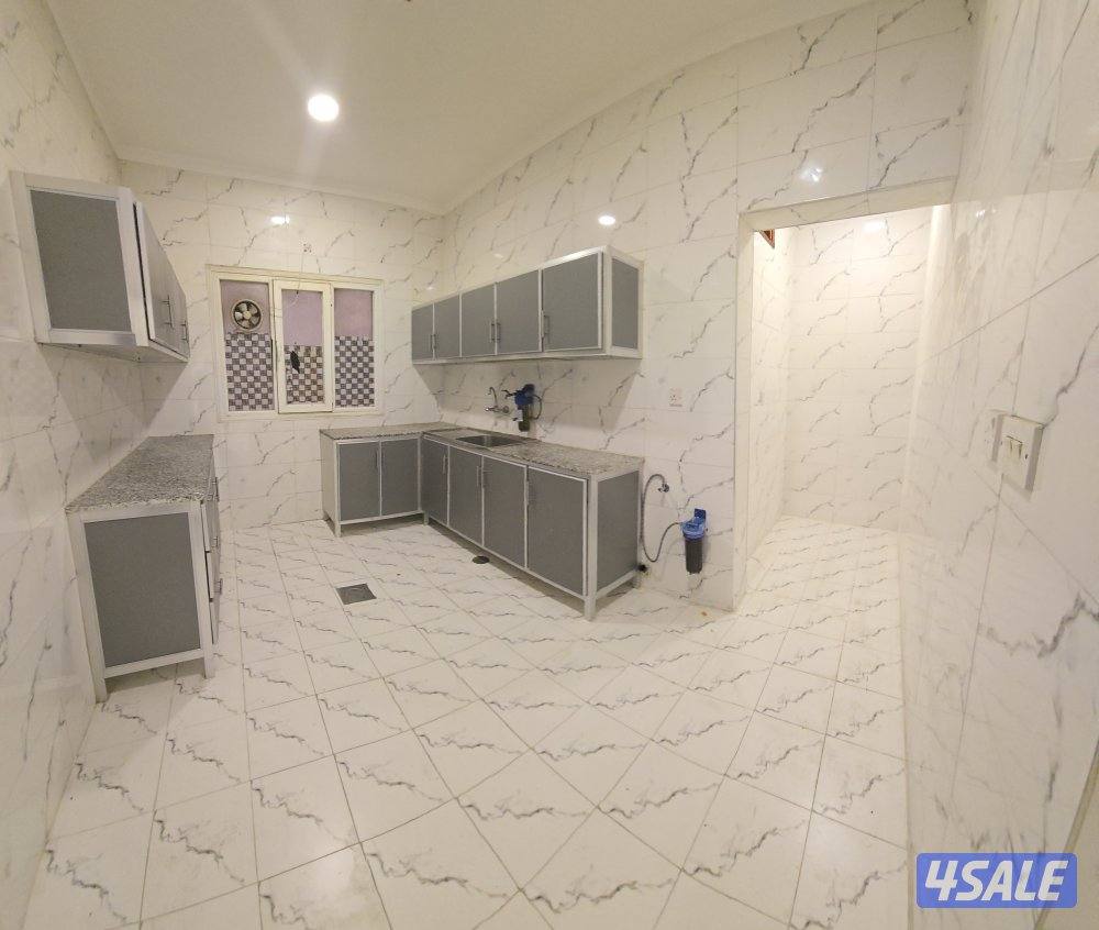 شقه ٣ غرف وصاله وحمامين ومطبخ1