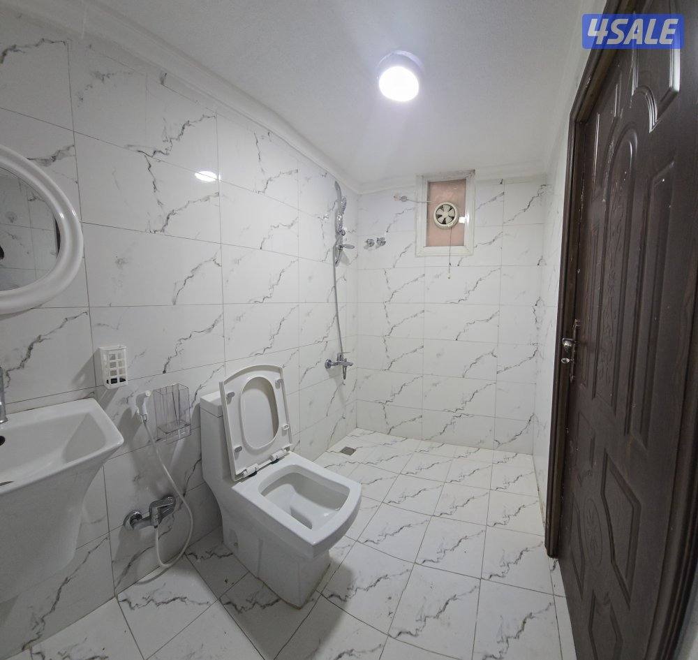 شقه ٣ غرف وصاله وحمامين ومطبخ6