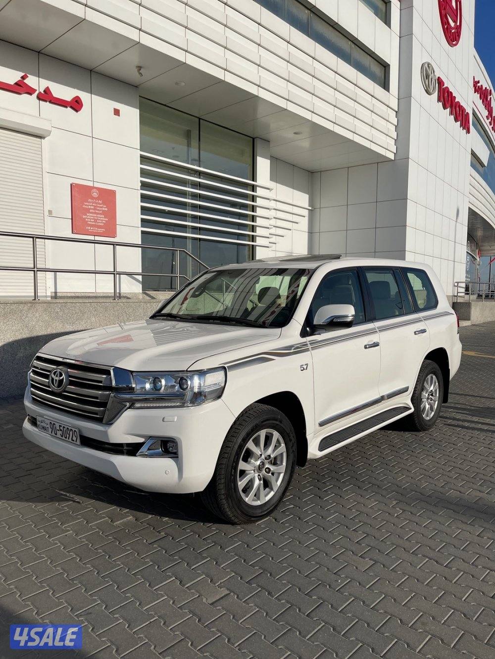 لاند كروز VXR وارد قطر صبغ الوكاله شرط الفحص0