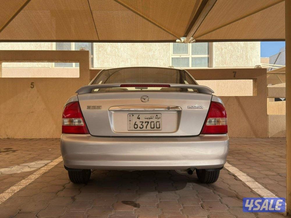 مازدا 323 سنة 2003 عداد 140 ألف بحالة جيدة و السعر قابل للنقاش3