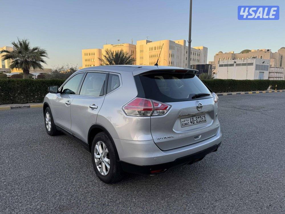 للبيع نيسان اكس تريل شرط الفحص5