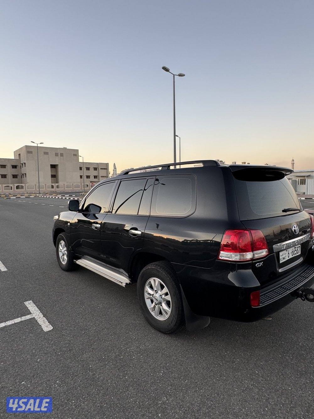 لاندكروزر GX 20085