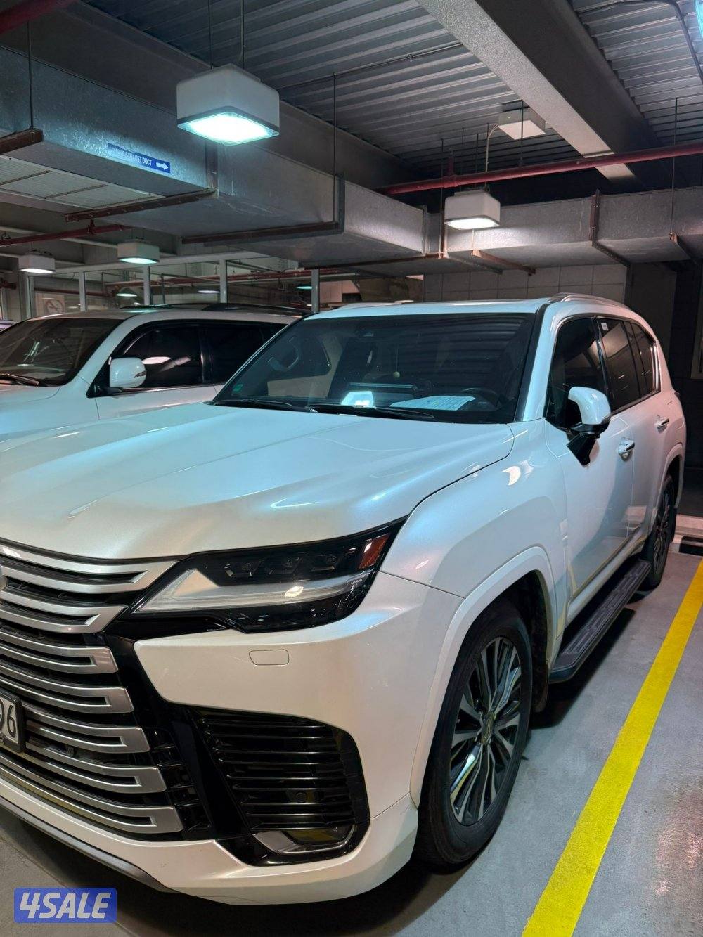 لكزس LX600 2023 الدرجة الثانية3