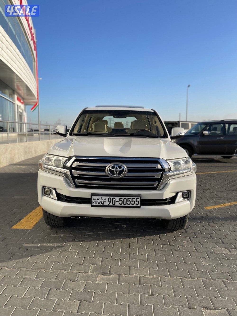 تويوتا VXR وارد الخليج صبغ الوكاله شرط الفحص2