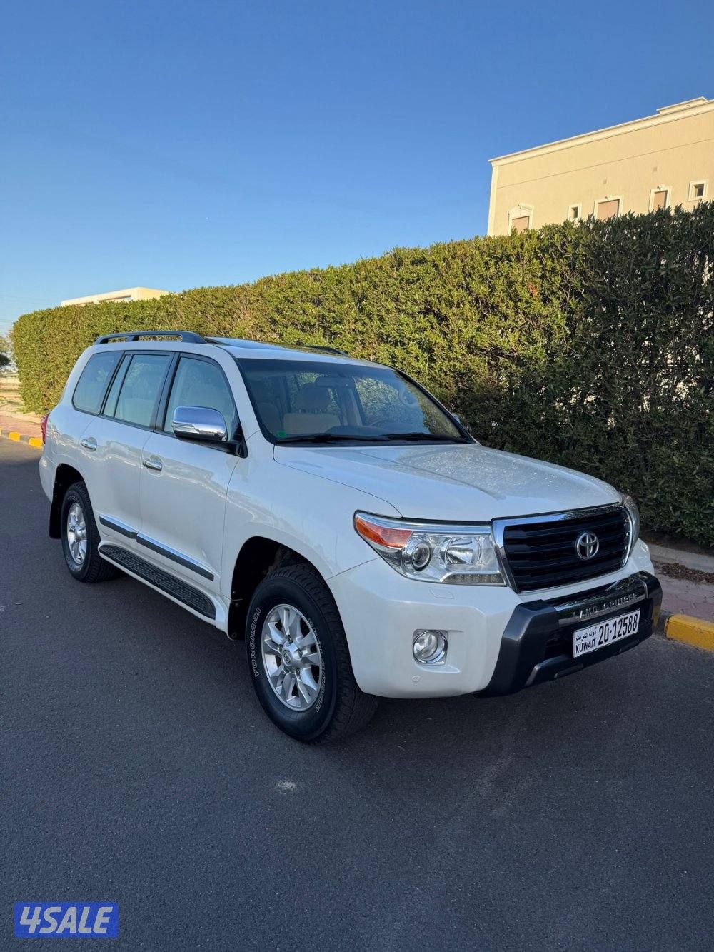 لاندكروزر GXR v8 الساير. صبغ وكاله.2