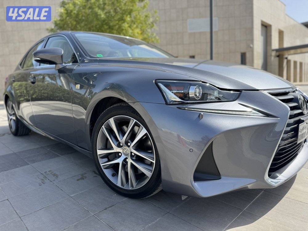 للبيع : لكزس IS 300 : موديل 20190