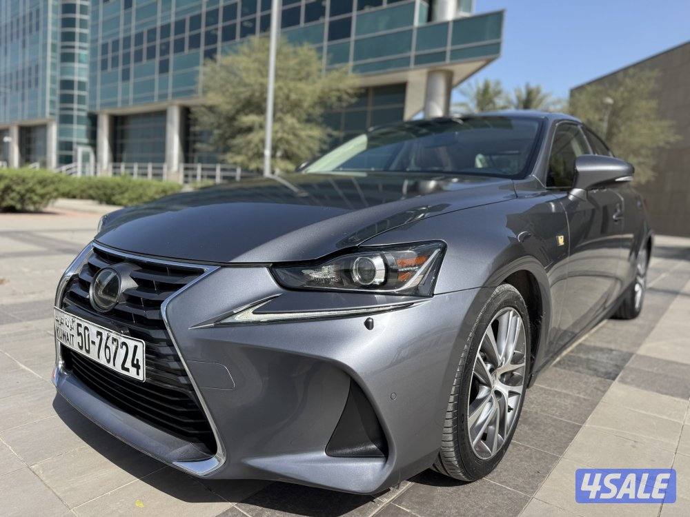 للبيع : لكزس IS 300 : موديل 20197